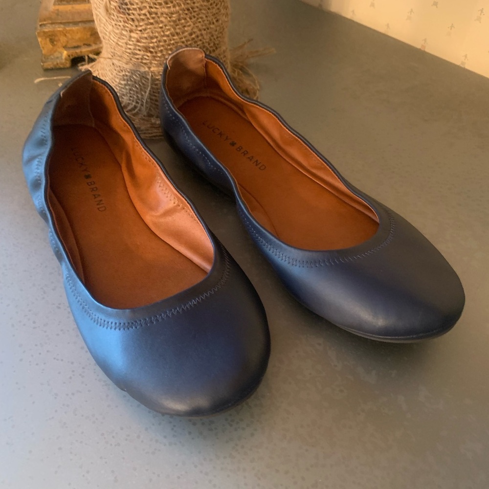 Lucky Brand, LIKE NEW, worn only 1 time, NAVY BLUE, Emmie, Flat shoes. Size 9.5 - Picture 3 of 10